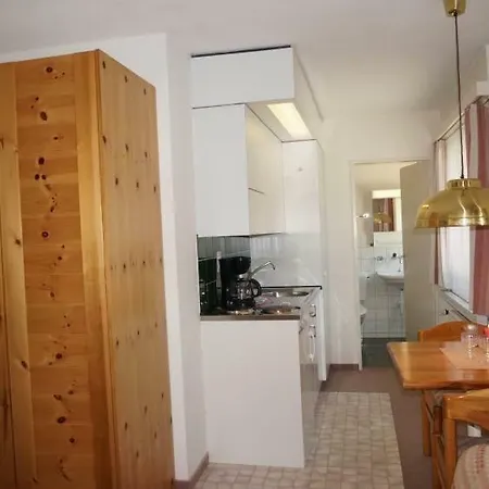 Paradies 503 Apartman *